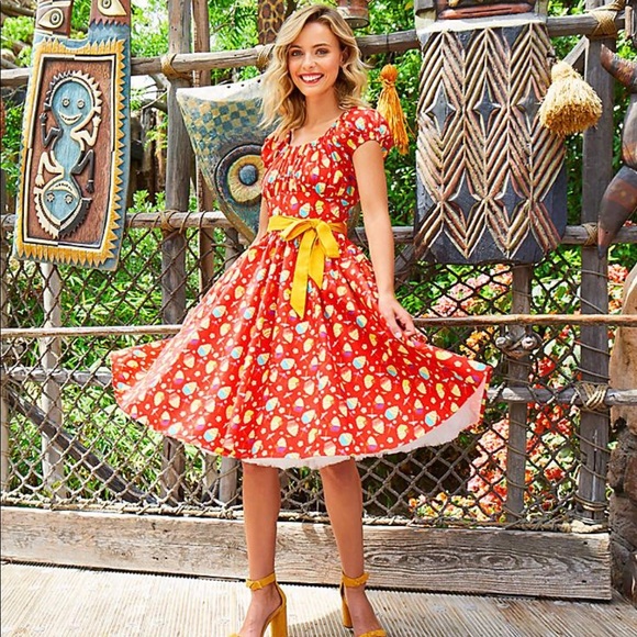 Disney Dresses & Skirts - EUC Disney Dress Shop Pineapple Swirl Dress